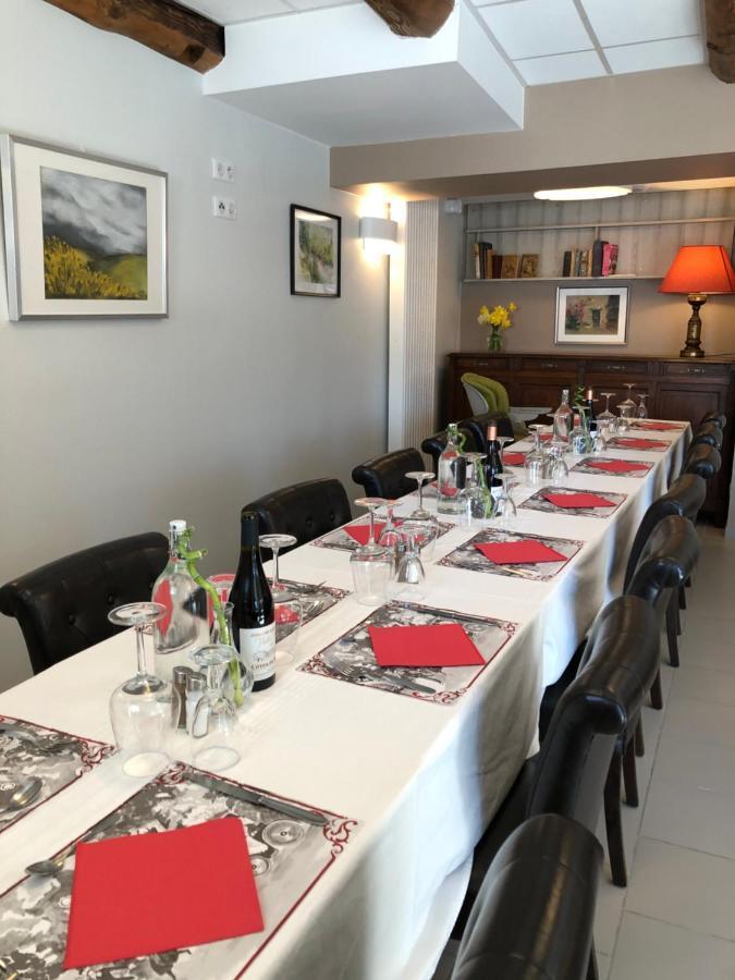 Auberge Du Cezallier Montgreleix ภายนอก รูปภาพ