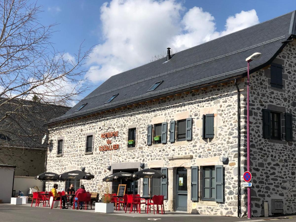 Auberge Du Cezallier Montgreleix ภายนอก รูปภาพ