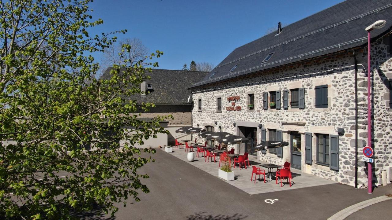 Auberge Du Cezallier Montgreleix ภายนอก รูปภาพ