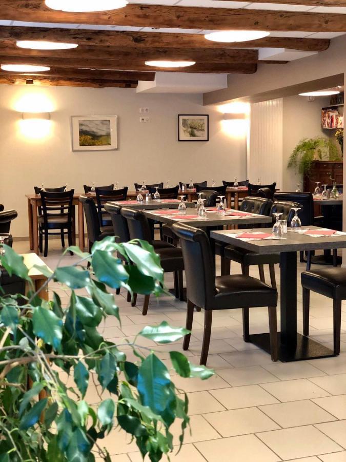 Auberge Du Cezallier Montgreleix ภายนอก รูปภาพ