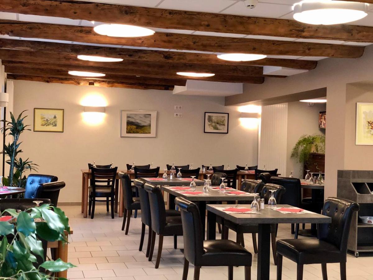 Auberge Du Cezallier Montgreleix ภายนอก รูปภาพ